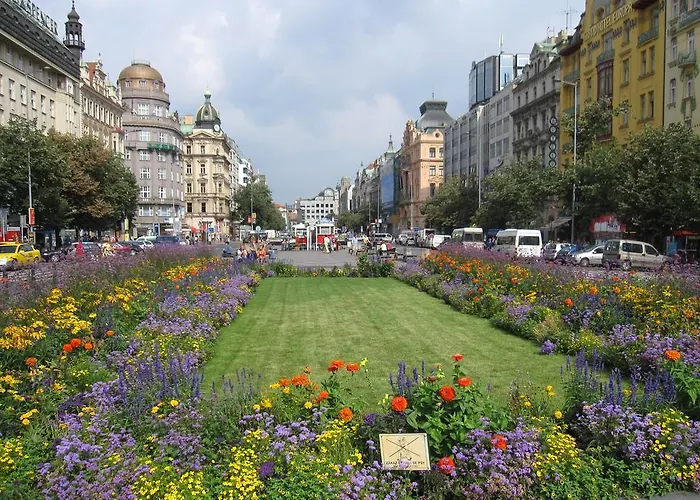 Royal Prague Apartment Celakovskeho Sady
